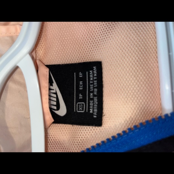 Nike windbreaker - Picture 2 of 2